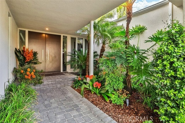 Building Photo - 4575 De Celis Pl
