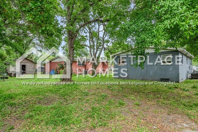 Building Photo - 4438 Melvin Cir W