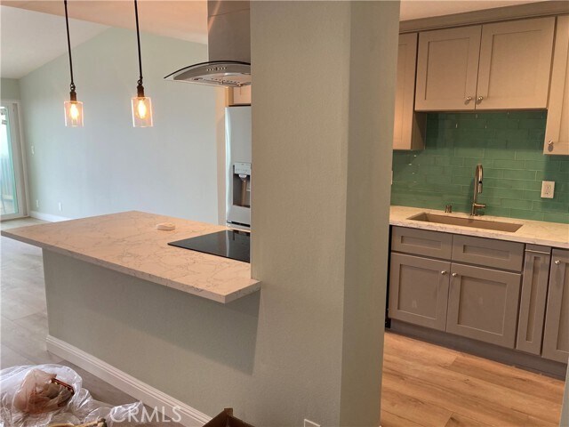 Building Photo - 6542 Ocean Crest Dr