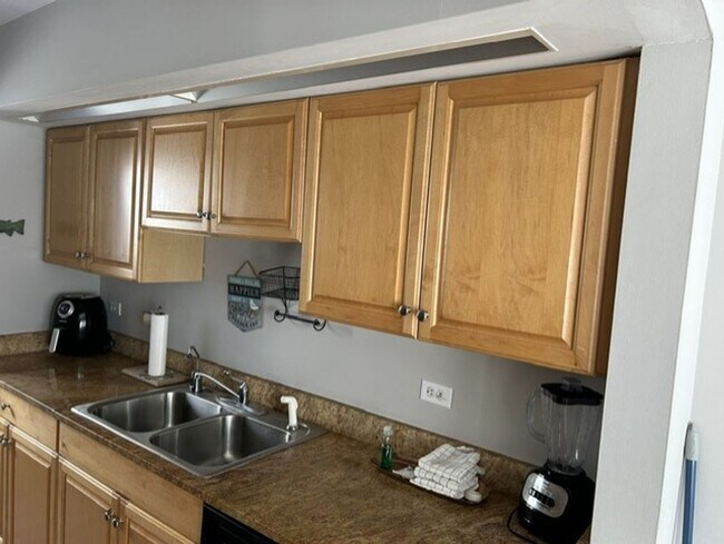 Building Photo - 137 Cordillo Pkwy
