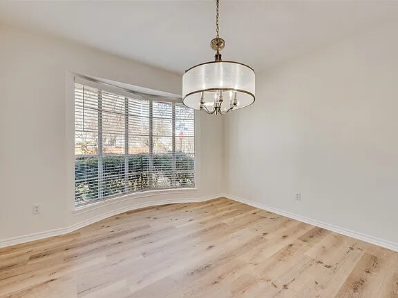 Building Photo - 1700 Prestonwood Dr