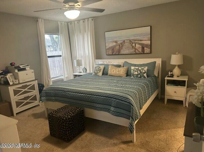 Building Photo - 382 Naugatuck Dr