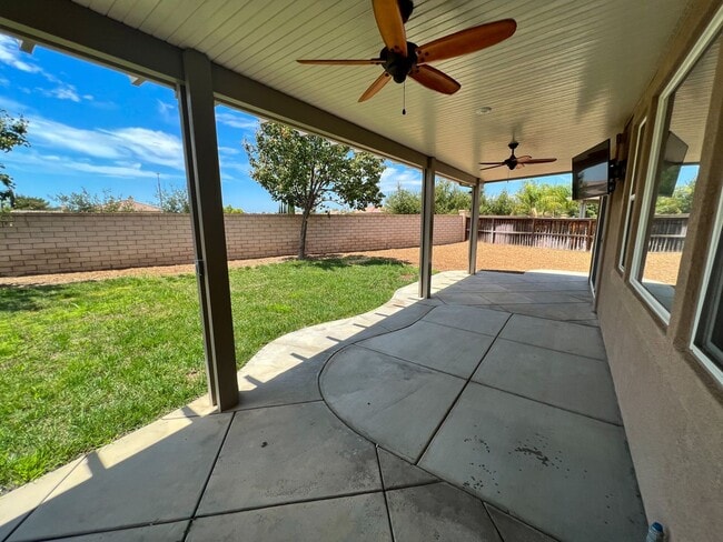 Building Photo - 3 bedroom SINGLE STORY home in Winchester on HUGE corner lot