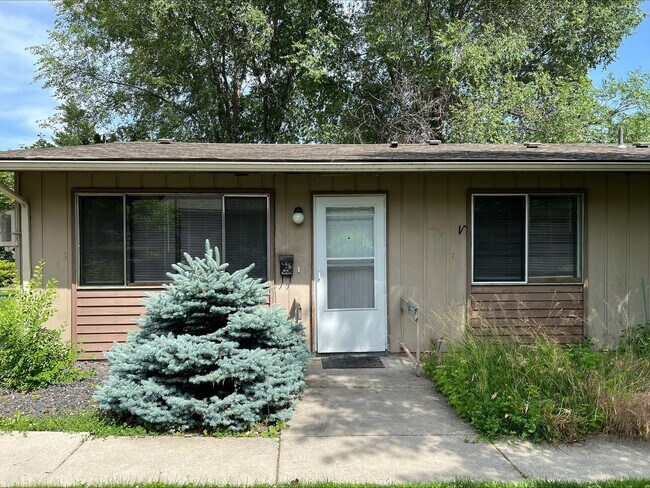 Primary Photo - 1111 W Providence Ave