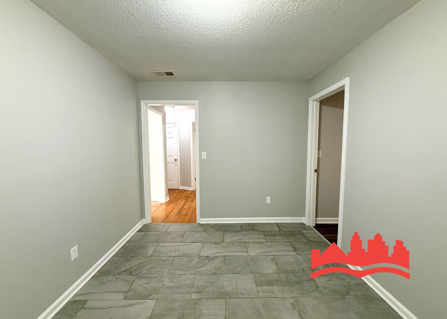 Building Photo - 4960 Sherry Dr