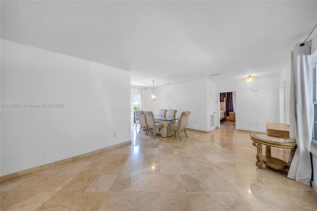 Building Photo - 1700 N Treasure Dr