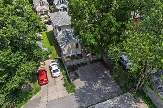 Building Photo - 251 Detroit Ave