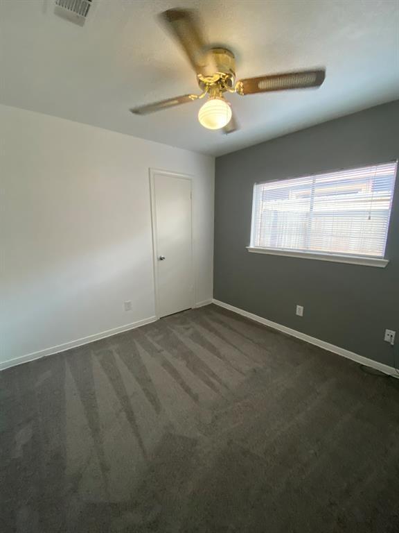 Building Photo - 10522 Walnut Glen Dr
