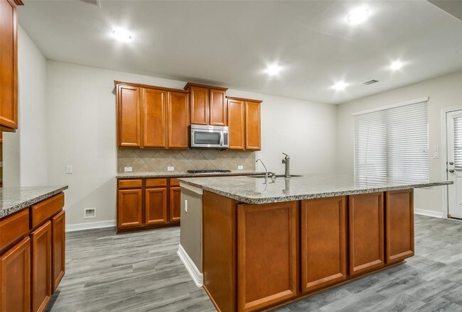 Building Photo - 9964 Ash Creek Ct