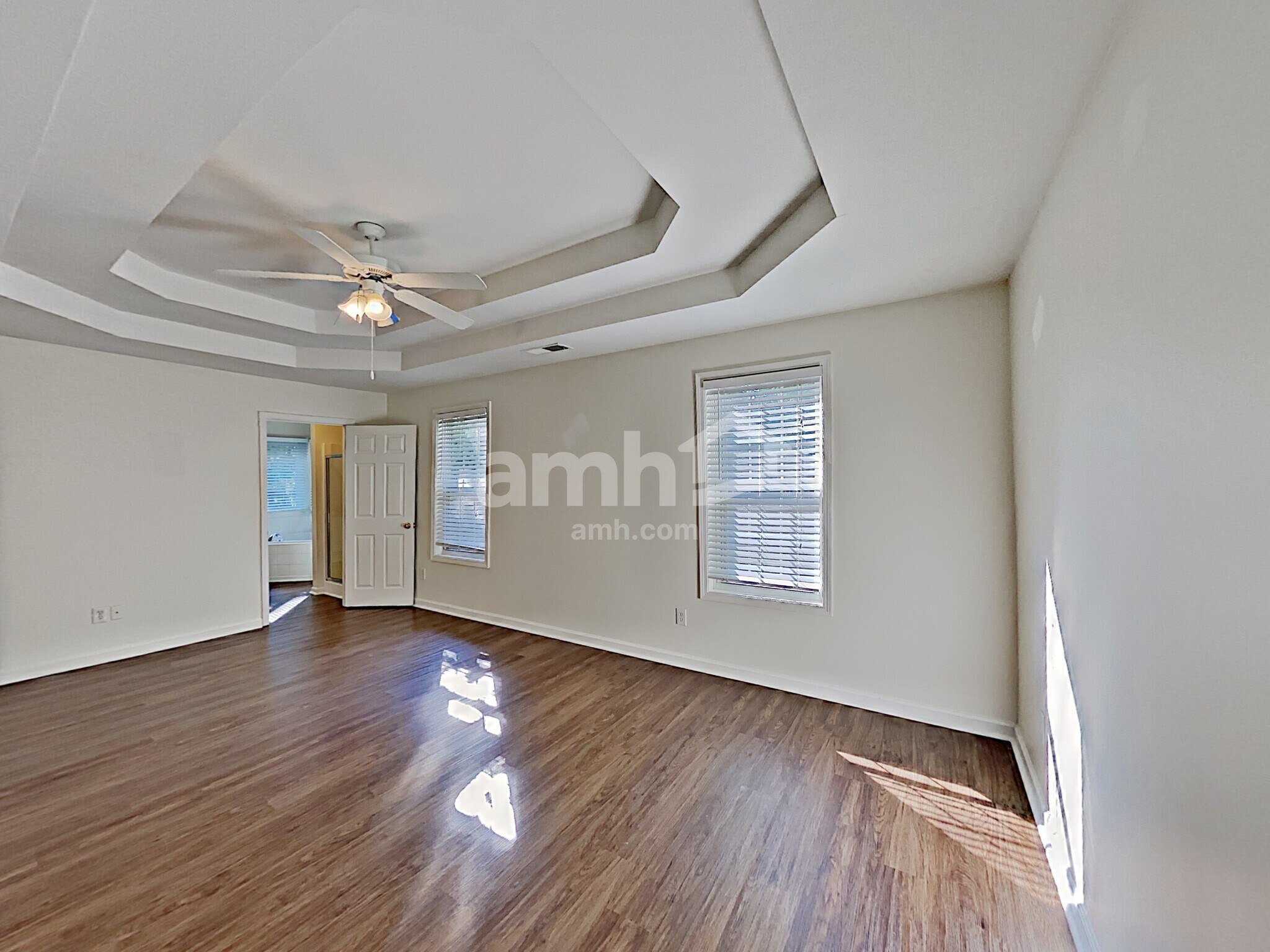 Building Photo - 714 Ridgewood Way