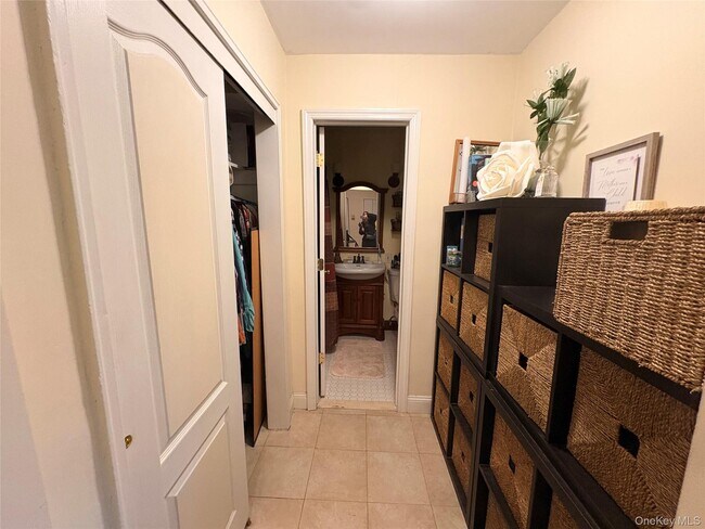 Building Photo - 25 Elizabeth St