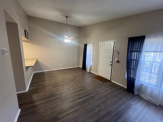 Building Photo - 3455 Countryside Blvd