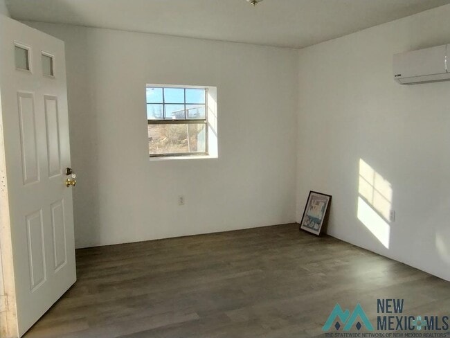 Building Photo - 890 Dodson Dr