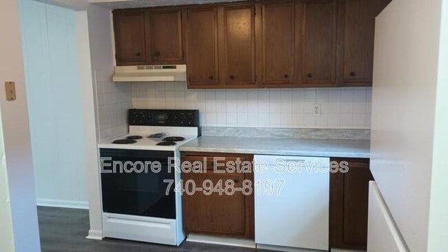 Building Photo - 865 Beech Ct