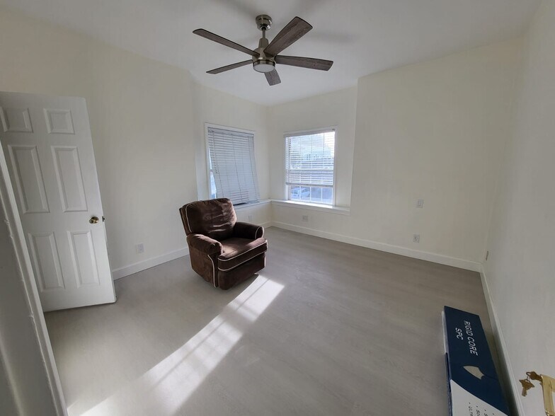 Bedroom 2 - 133 E Reed St