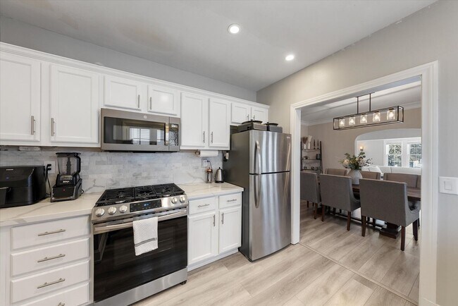 Building Photo - 2509-2511-2511 N Cramer St