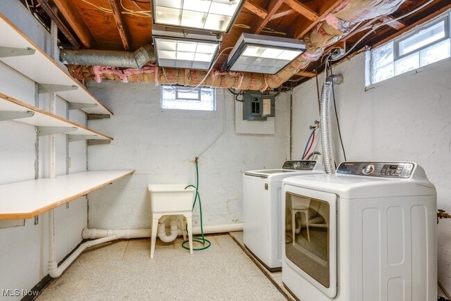 Building Photo - 301 Bogart Rd