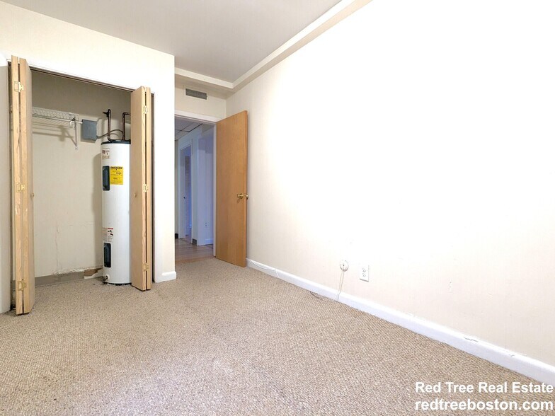 Building Photo - 1137 Commonwealth Ave