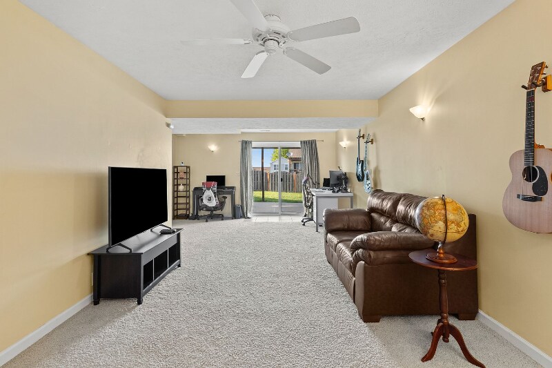 Building Photo - 16112 Cherrywood St