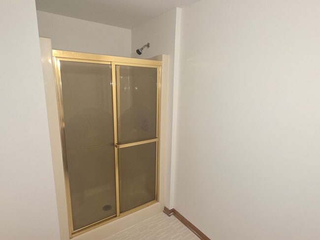 Building Photo - 3207 S Ridge Crest Ct