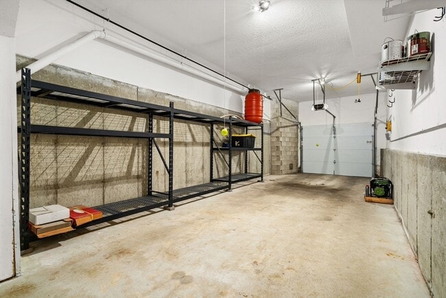 Building Photo - 93 Spyglass Hill Dr