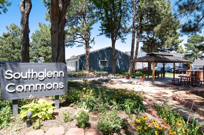 Building Photo - 2375 E Geddes Ave