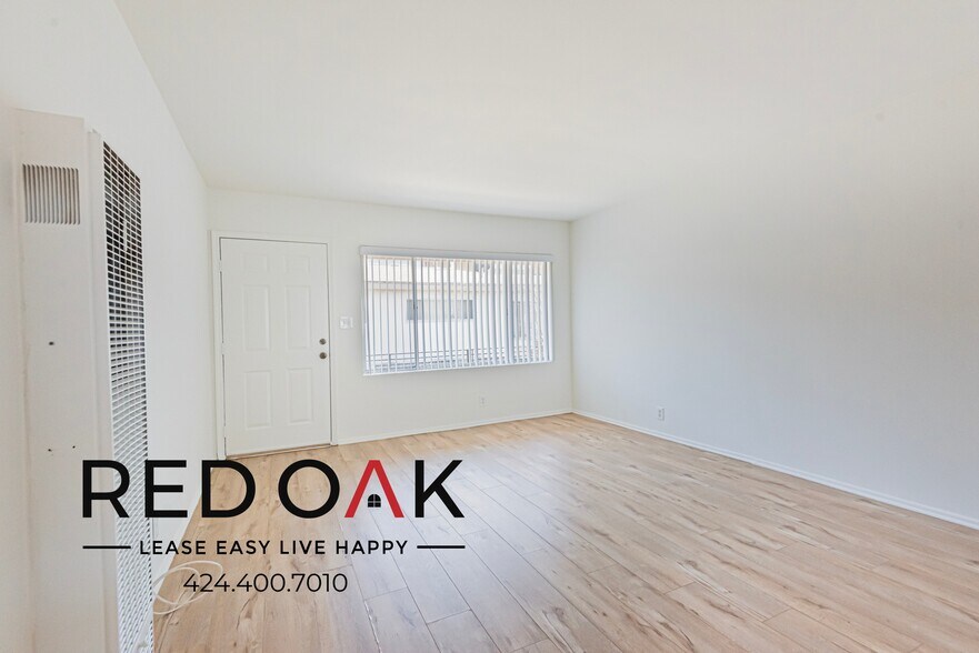 Building Photo - 6045 Whitsett Ave