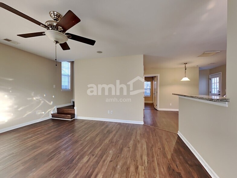 Building Photo - 4812 Oak Haven Pl