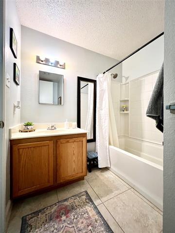 Building Photo - 1116 Willow Tree Dr