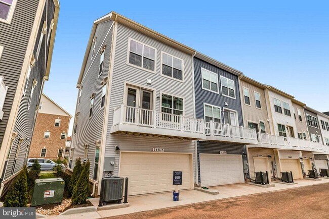 Building Photo - 14813 Retreat Blvd