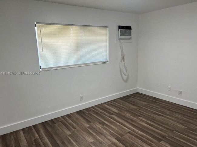 Building Photo - 5725 Grant St