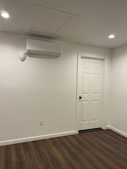 Building Photo - 24104 Highlander Rd