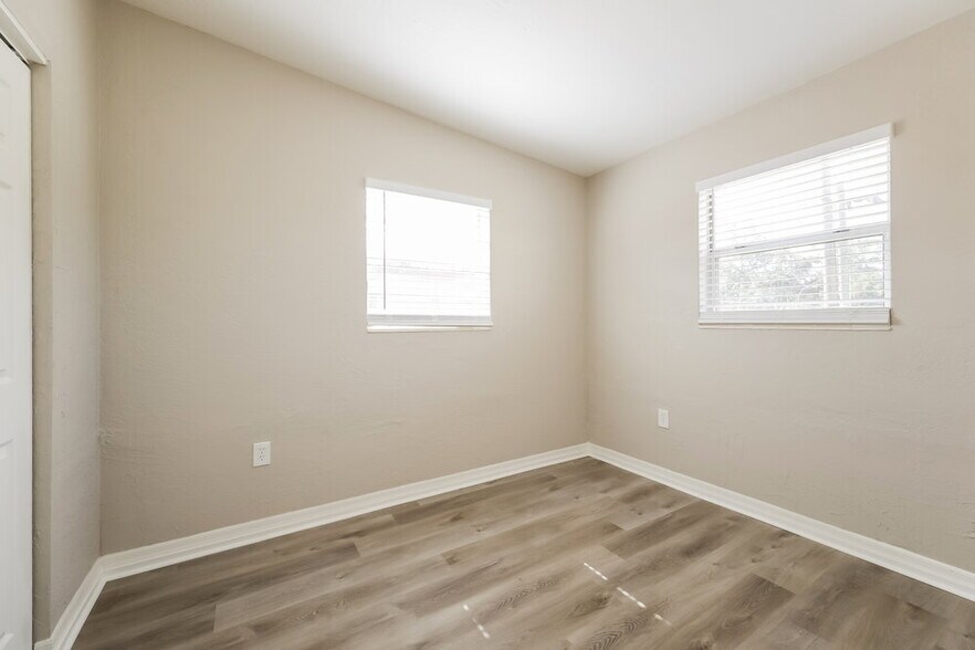 Building Photo - 1412 Brookhill Dr