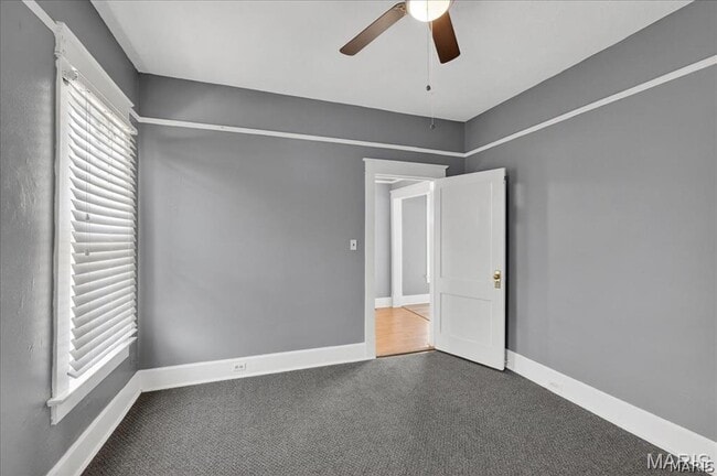 Building Photo - 221 Lebanon Ave