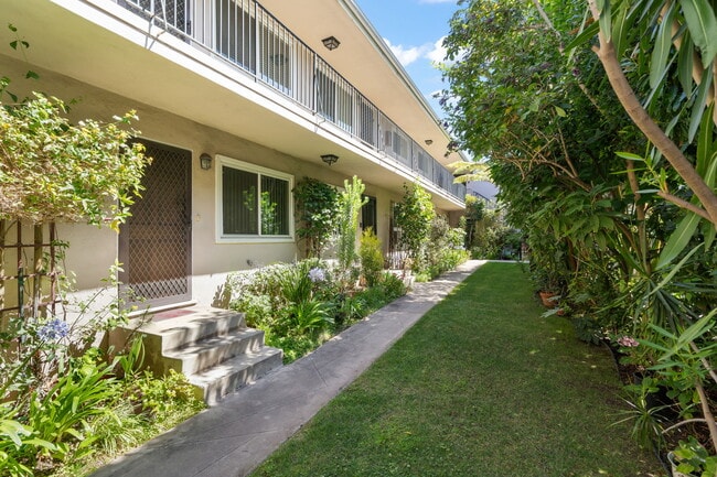 Building Photo - 1517 Harvard St