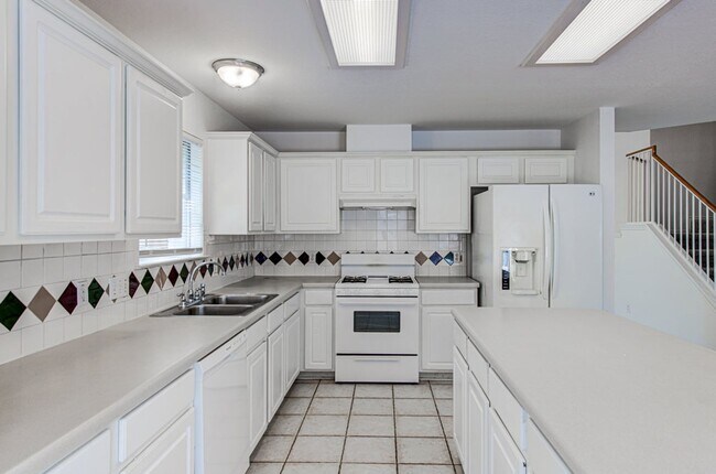 Building Photo - Gorgeous House in Sendera with 4 Bedrooms ...