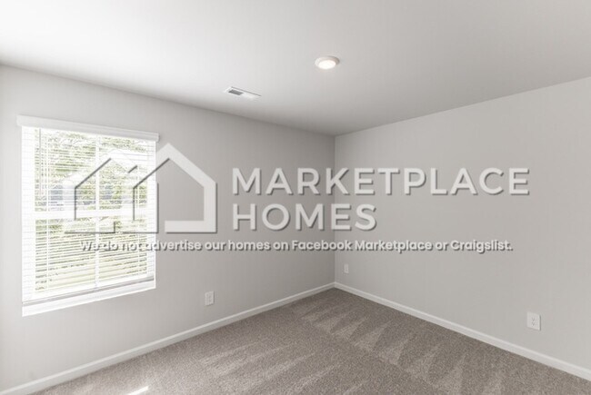 Building Photo - 4127 Hudson Ct SW