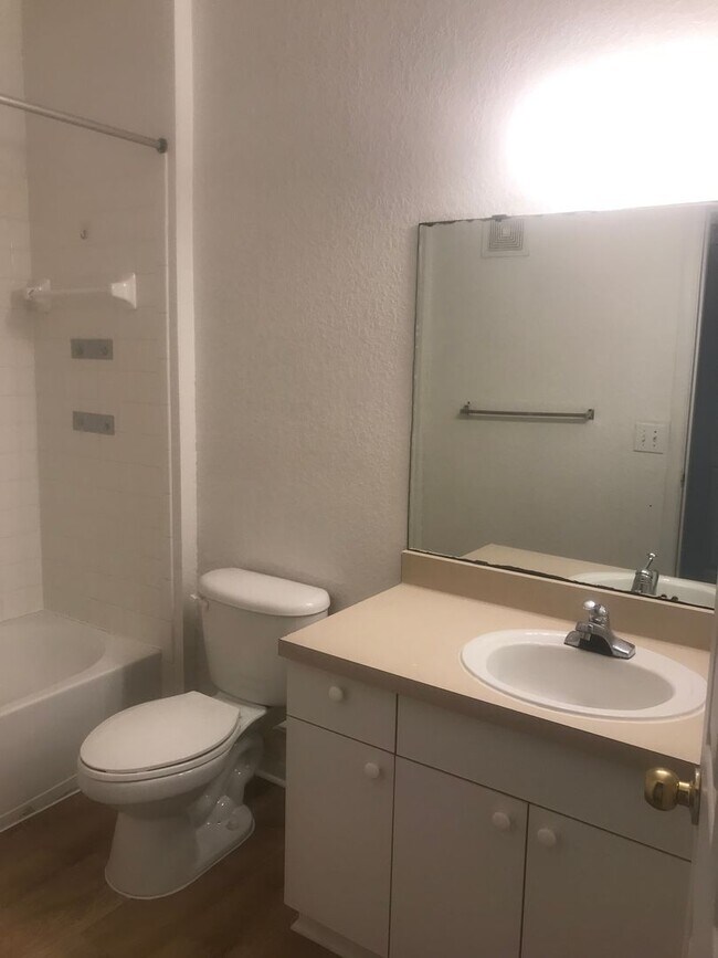 Building Photo - 3615CR#622(100)