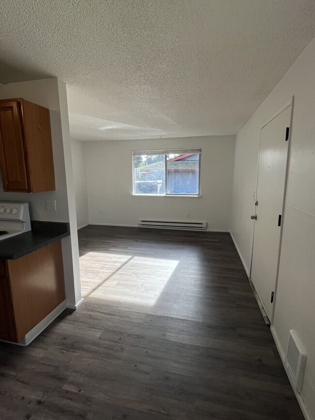 Building Photo - 7743 Pacific Ave SE