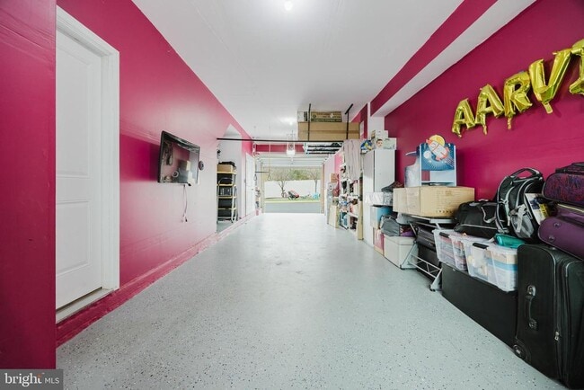 Building Photo - 43831 Stubble Cor Sq