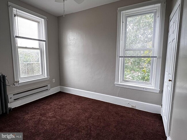 Building Photo - 4924-26 Parrish St