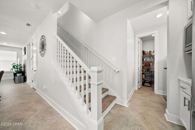 Building Photo - 2101 Kingfisher Ct