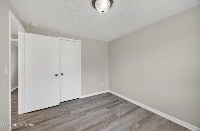 Building Photo - 726 Perryman Ln W