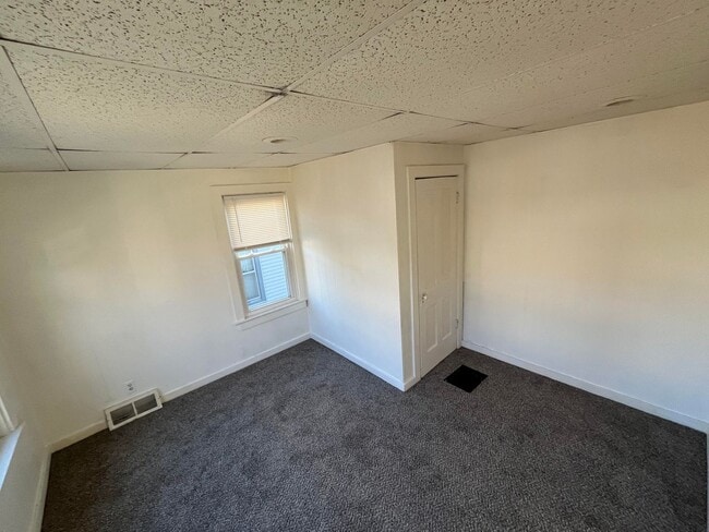 Building Photo - 2122 Jones St