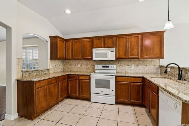 Building Photo - 1303 Bluff Forest