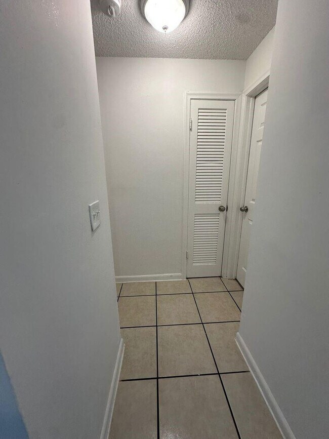 Building Photo - 10551 NW 45th St