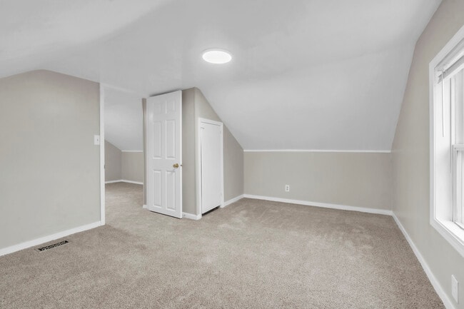 Building Photo - 114 Parker Ave