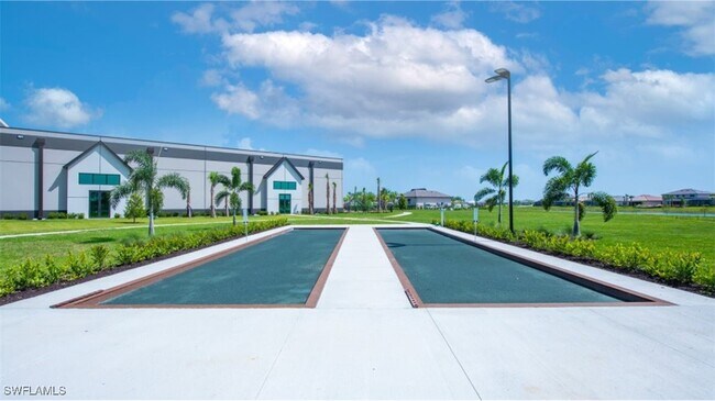 Building Photo - 21064 Hallandale Dr