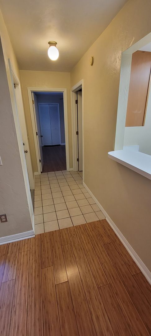 Building Photo - 2 Bedroom/2 Bath Townhome in Rockwood Villas