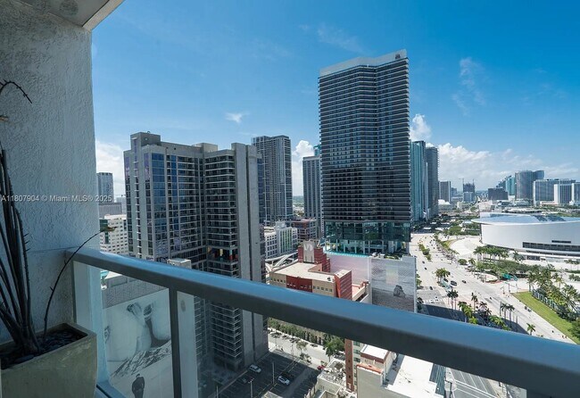 Building Photo - 244 Biscayne Blvd
